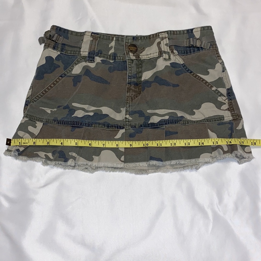 Vintage Camouflage Mini Skirt - Picture 8 of 8